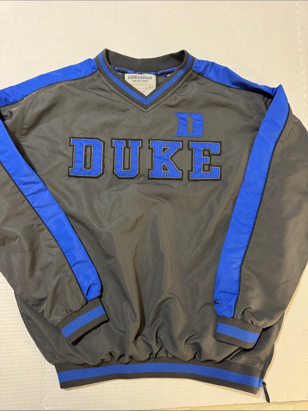 Colosseum Duke Blue Devils V-Neck Pullover Windbreaker Grey Size M (265)